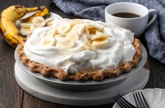 Banana Cream Pie Recipe | Cookies & Cups