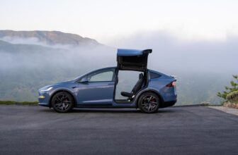 Tesla’s new Mannequin S and X autos at the moment are out there within the US