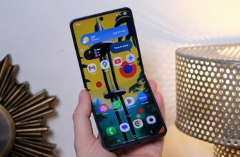 Extra display screen, extra battery however one thing’s lacking